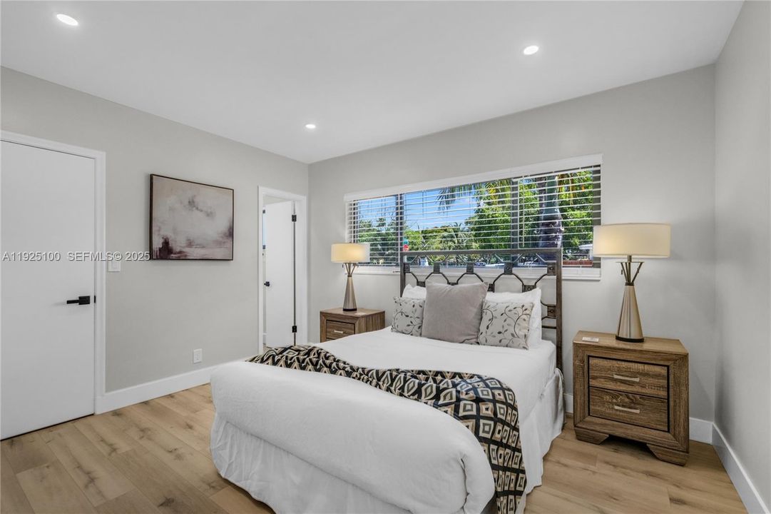 For Rent: $6,200 (3 beds, 2 baths, 1747 Square Feet)