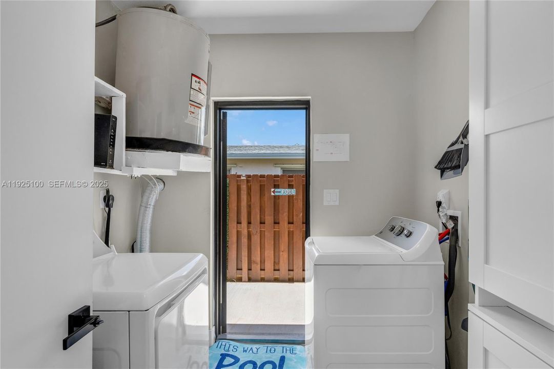 For Rent: $6,200 (3 beds, 2 baths, 1747 Square Feet)