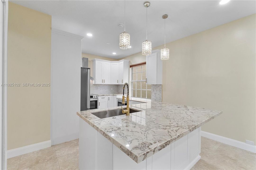 For Rent: $5,100 (4 beds, 2 baths, 2237 Square Feet)