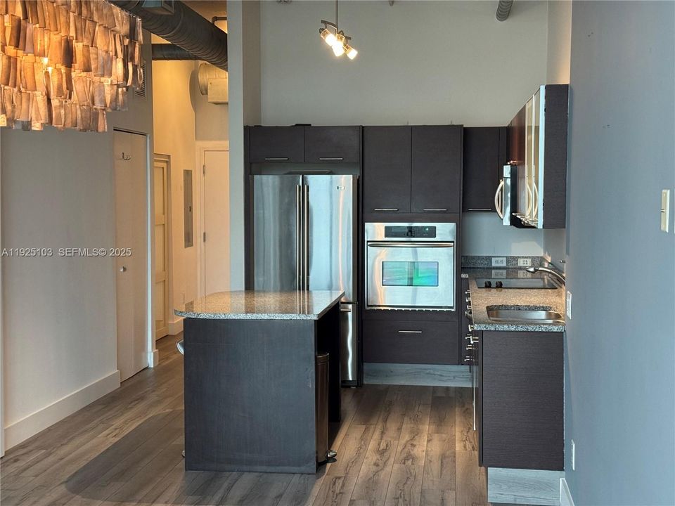 En Renta: $2,950 (1 camas, 2 baños, 816 Pies cuadrados)