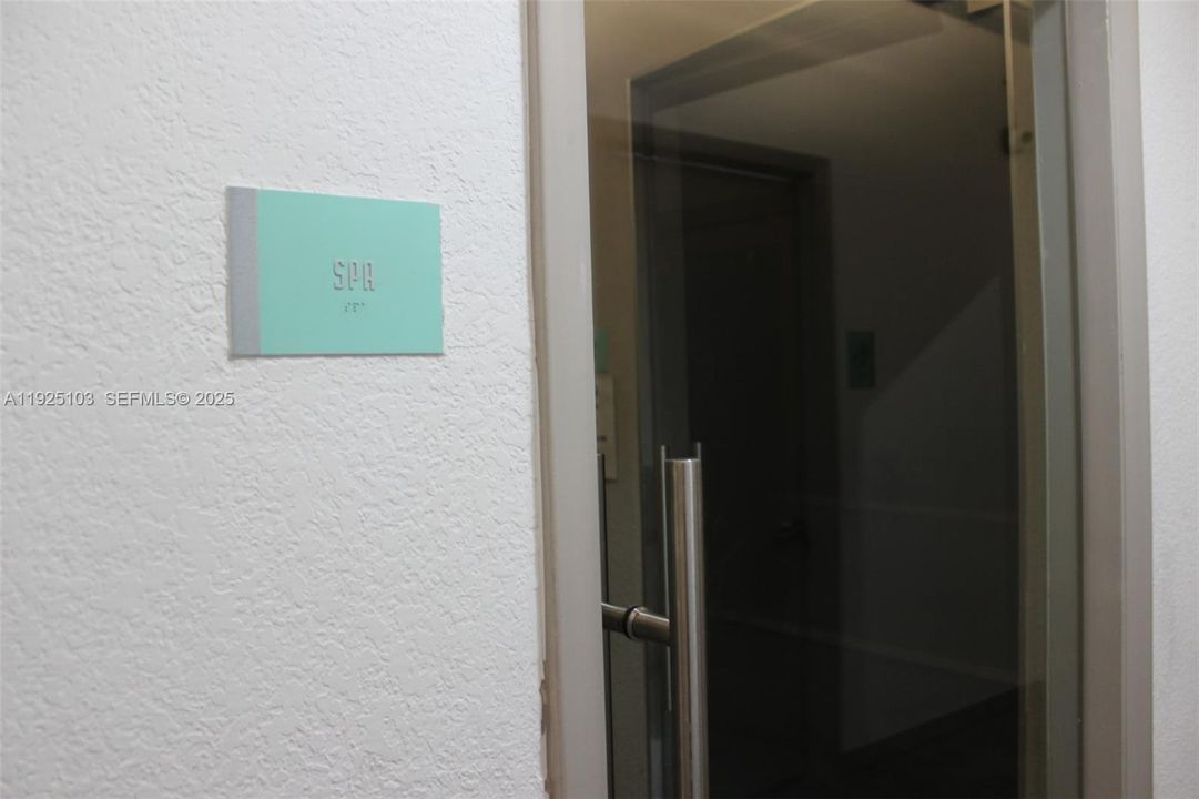 En Renta: $2,950 (1 camas, 2 baños, 816 Pies cuadrados)