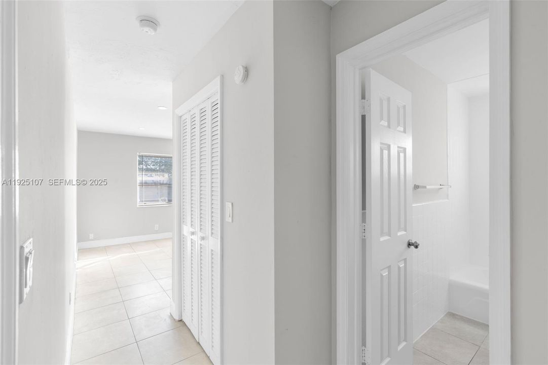 For Rent: $1,200 (0 beds, 1 baths, 0 Square Feet)