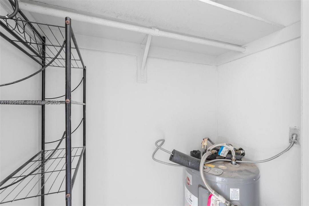 For Rent: $1,200 (0 beds, 1 baths, 0 Square Feet)