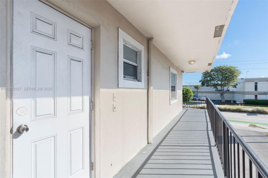 For Rent: $1,200 (0 beds, 1 baths, 0 Square Feet)