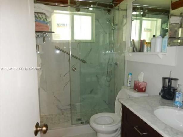 En Venta: $750,000 (2 camas, 1 baños, 976 Pies cuadrados)