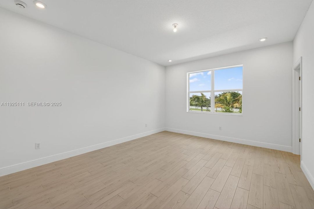 For Rent: $3,200 (3 beds, 2 baths, 0 Square Feet)