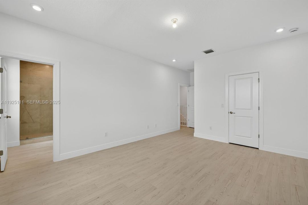 For Rent: $3,200 (3 beds, 2 baths, 0 Square Feet)