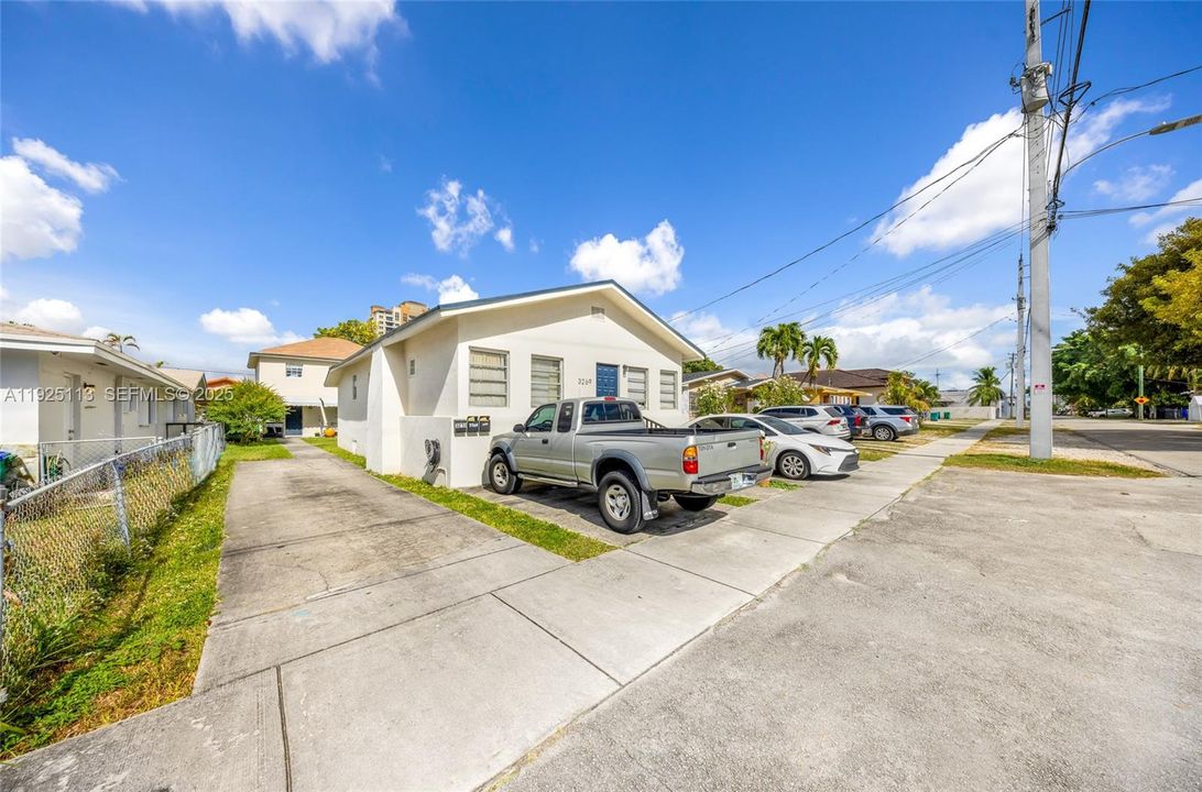 For Sale: $975,000 (0 beds, 0 baths, 1635 Square Feet)