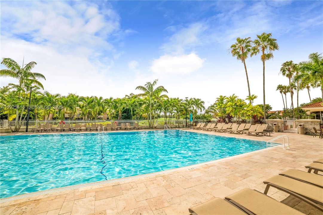 For Rent: $3,600 (3 beds, 2 baths, 1898 Square Feet)