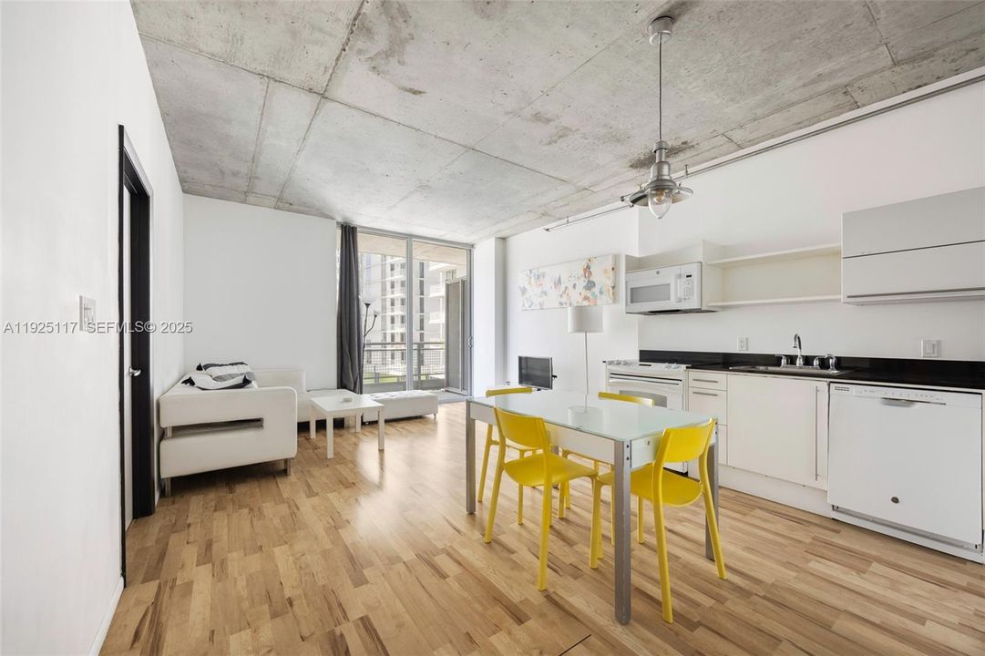 В аренду: $2,650 (1 спален, 1 ванн, 638 Квадратных фут)