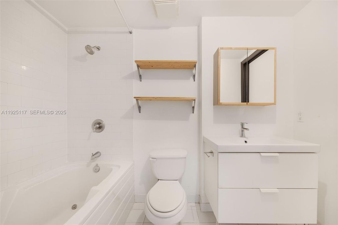 В аренду: $2,650 (1 спален, 1 ванн, 638 Квадратных фут)