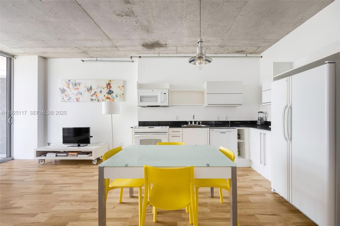 В аренду: $2,650 (1 спален, 1 ванн, 638 Квадратных фут)