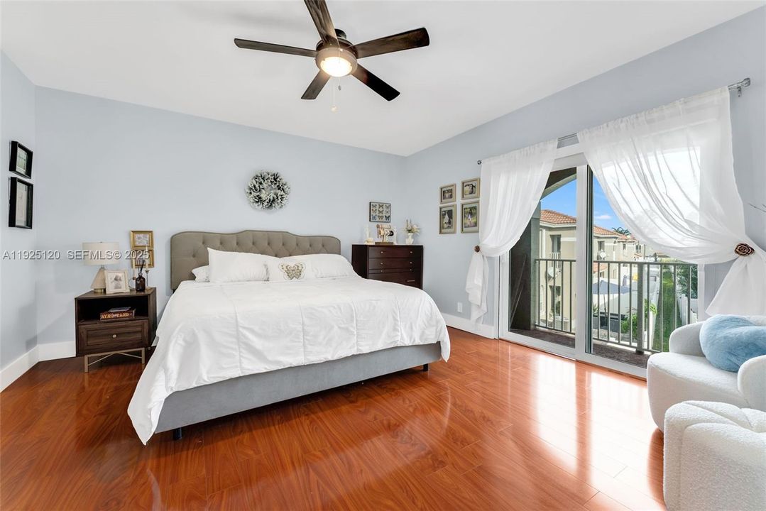 В аренду: $3,500 (3 спален, 2 ванн, 1536 Квадратных фут)