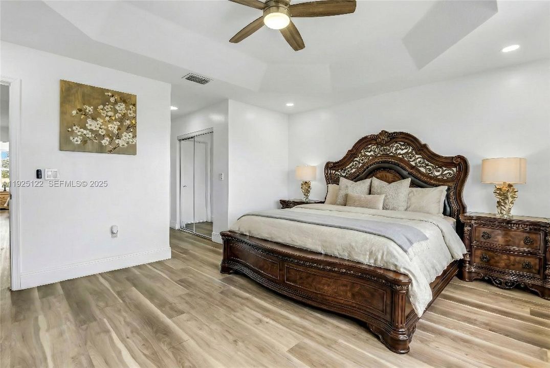 待售: $845,000 (5 贝兹, 3 浴室, 2637 平方英尺)