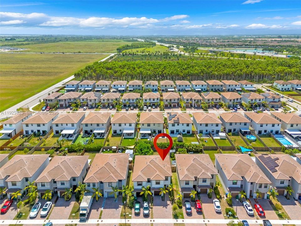 For Sale: $439,000 (3 beds, 2 baths, 1514 Square Feet)