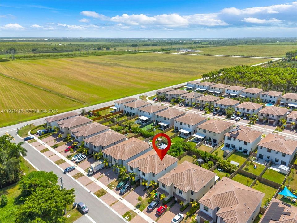 For Sale: $439,000 (3 beds, 2 baths, 1514 Square Feet)