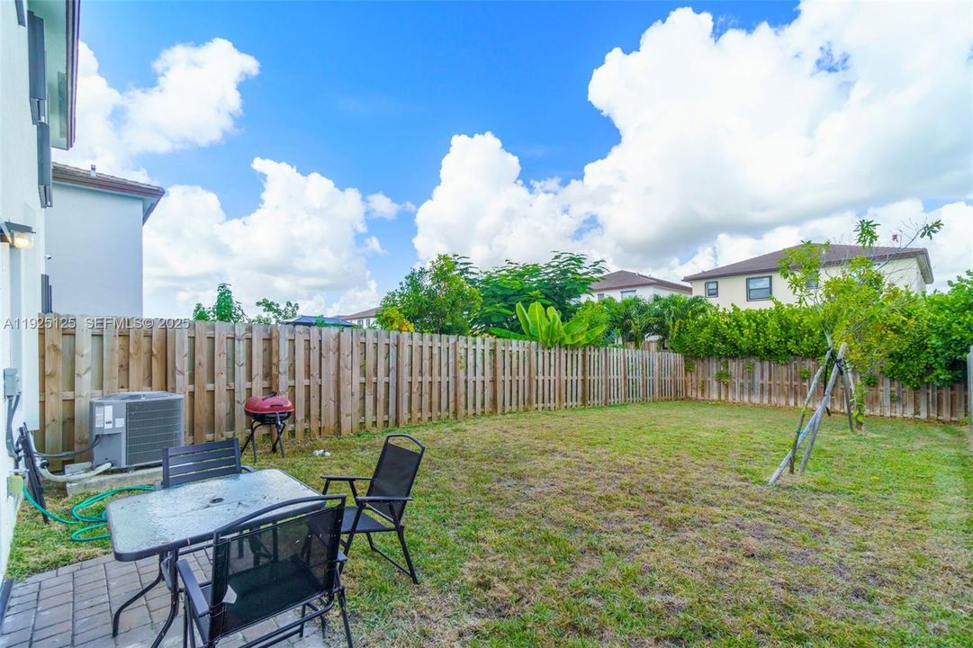 For Sale: $439,000 (3 beds, 2 baths, 1514 Square Feet)