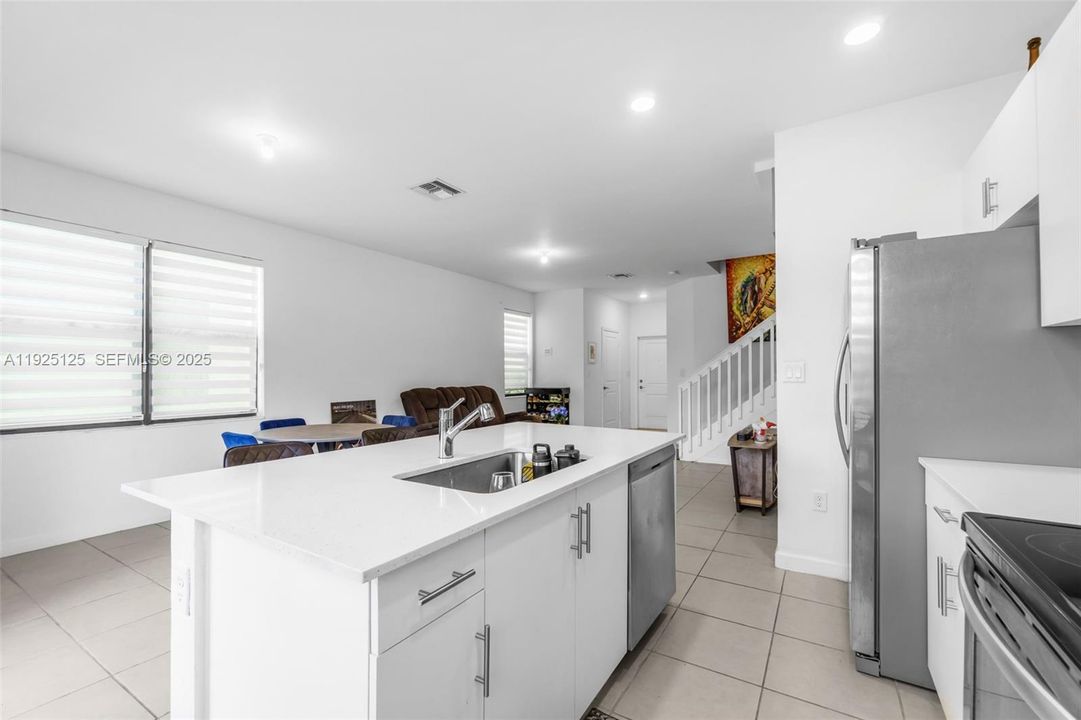 For Sale: $439,000 (3 beds, 2 baths, 1514 Square Feet)