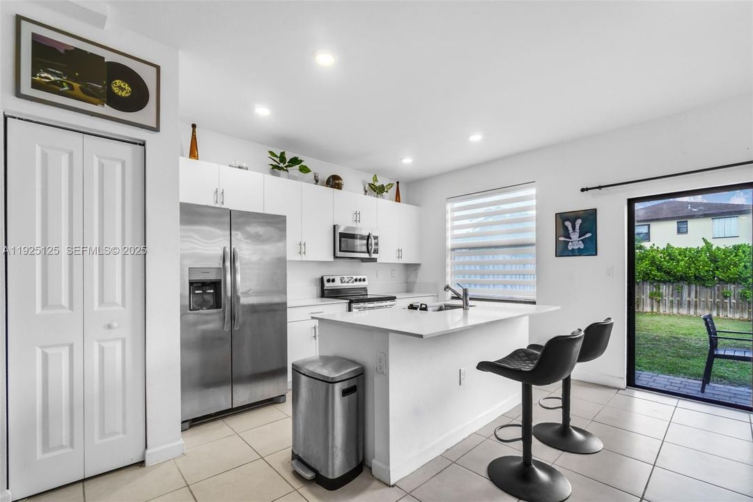 For Sale: $439,000 (3 beds, 2 baths, 1514 Square Feet)