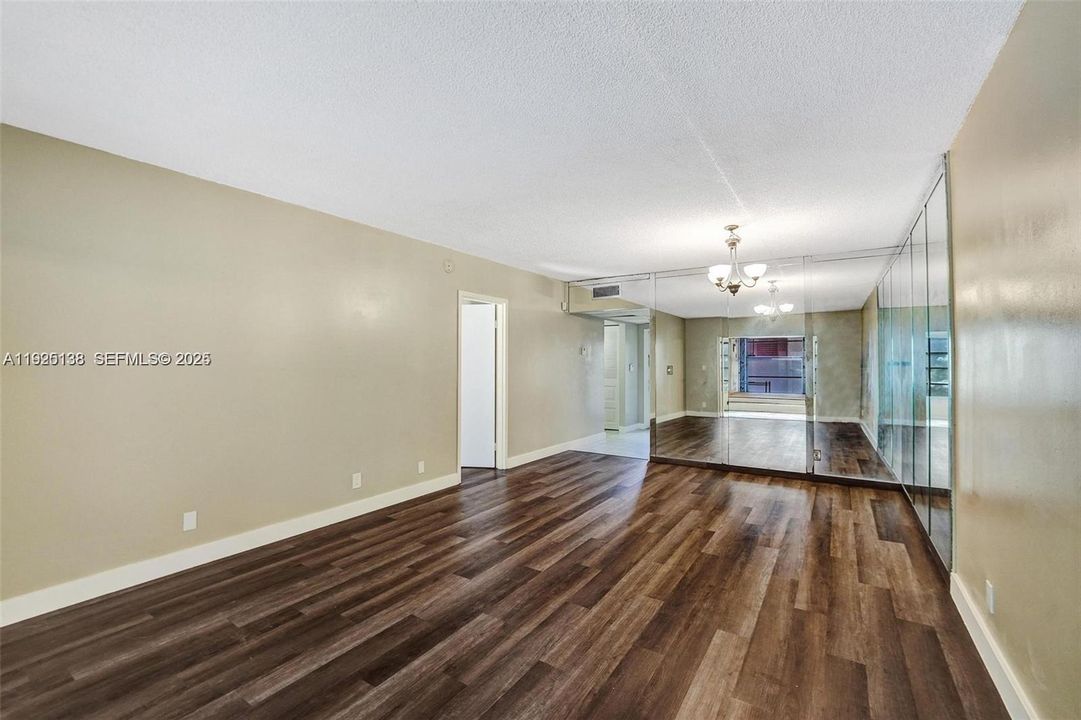 En Renta: $1,375 (1 camas, 1 baños, 775 Pies cuadrados)