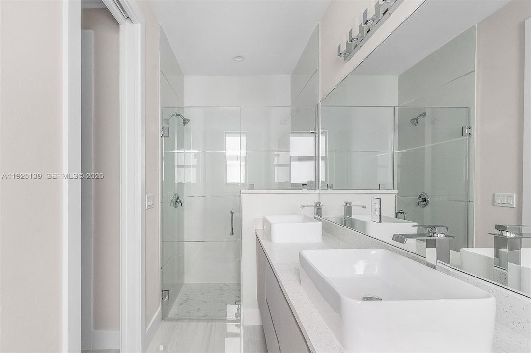 For Sale: $498,500 (3 beds, 2 baths, 1519 Square Feet)