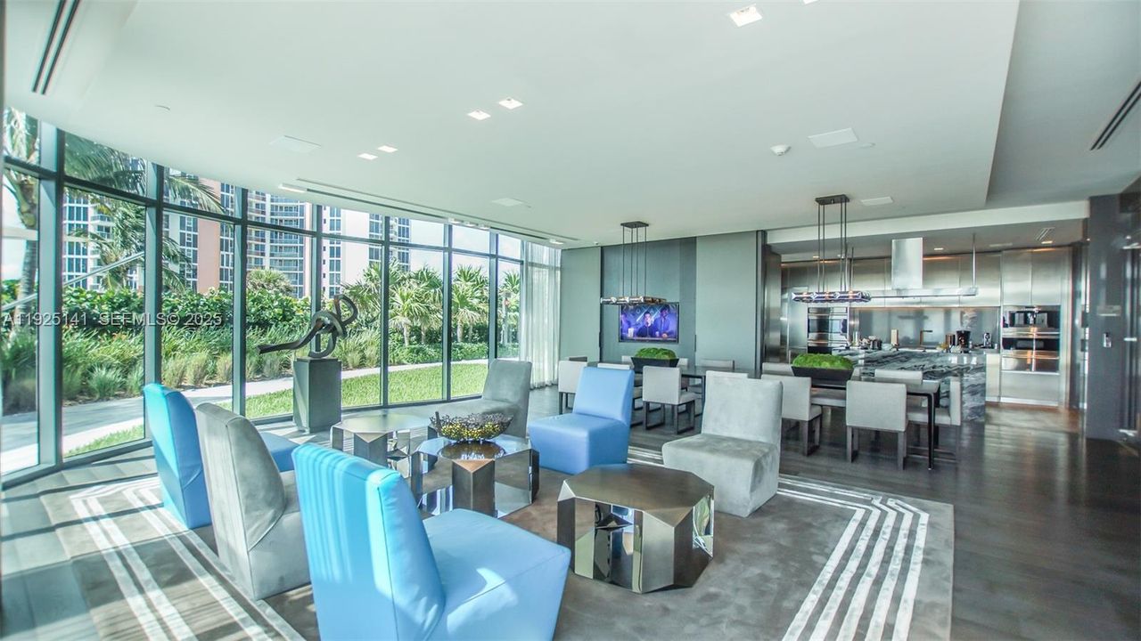 В аренду: $55,000 (4 спален, 5 ванн, 4992 Квадратных фут)