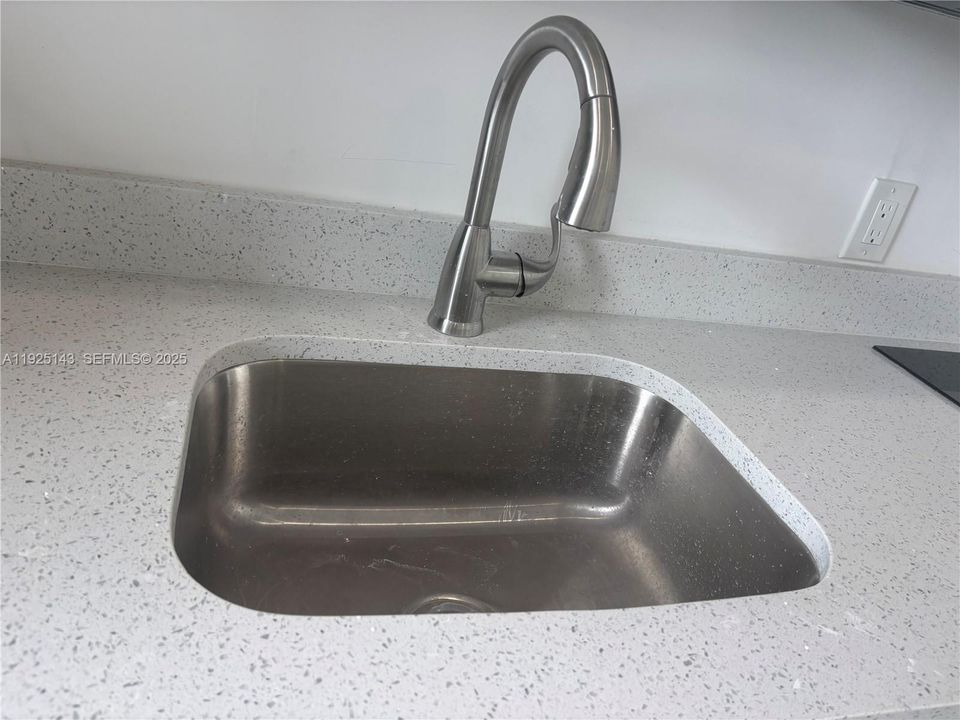 En Renta: $1,500 (1 camas, 1 baños, 400 Pies cuadrados)