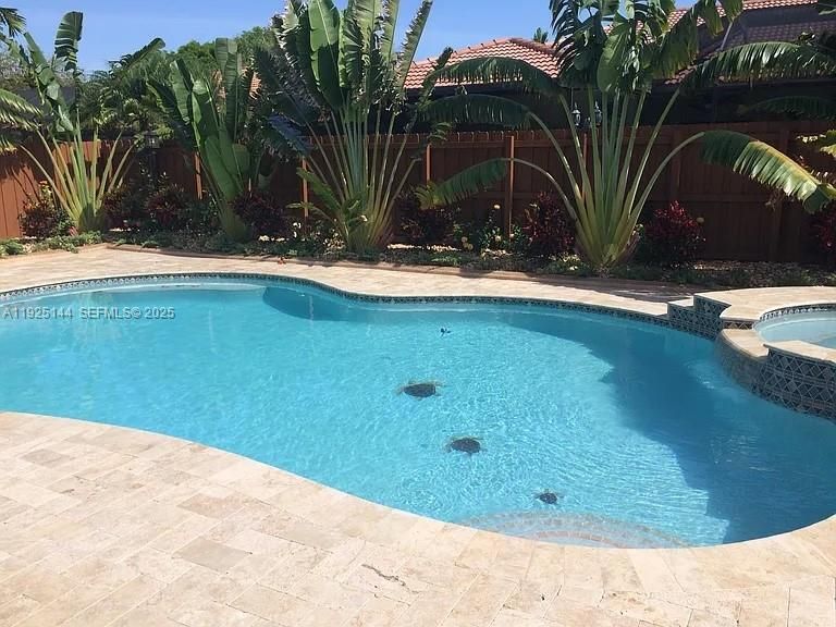 待售: $910,000 (4 贝兹, 3 浴室, 2293 平方英尺)