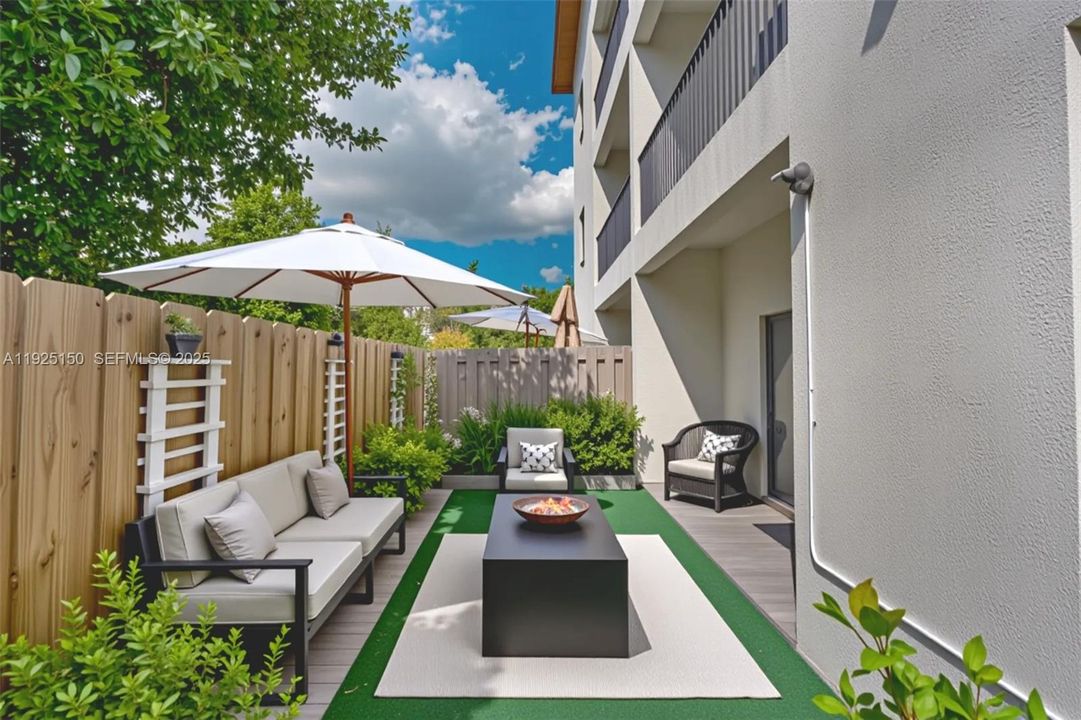 For Sale: $475,000 (2 beds, 2 baths, 1072 Square Feet)