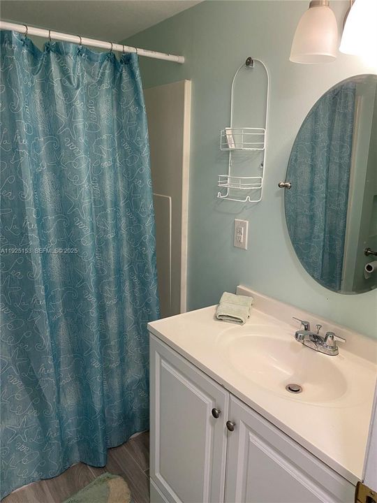 На продажу: $425,000 (3 спален, 2 ванн, 1160 Квадратных фут)