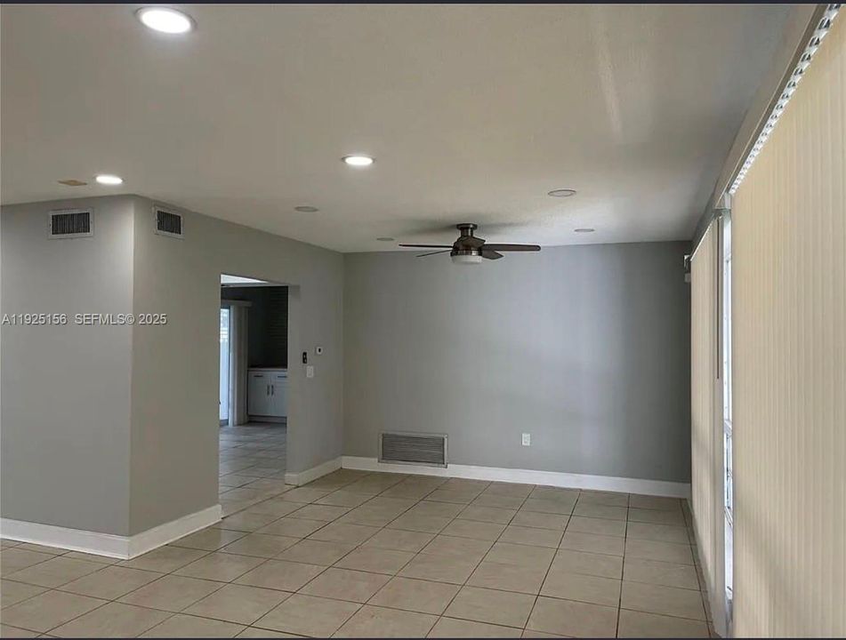 For Rent: $4,000 (3 beds, 2 baths, 1700 Square Feet)
