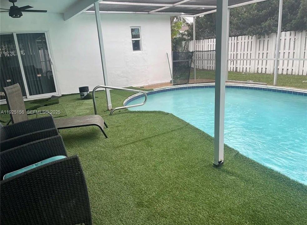 For Rent: $4,000 (3 beds, 2 baths, 1700 Square Feet)