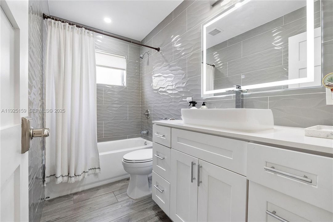 待售: $515,000 (2 贝兹, 2 浴室, 0 平方英尺)