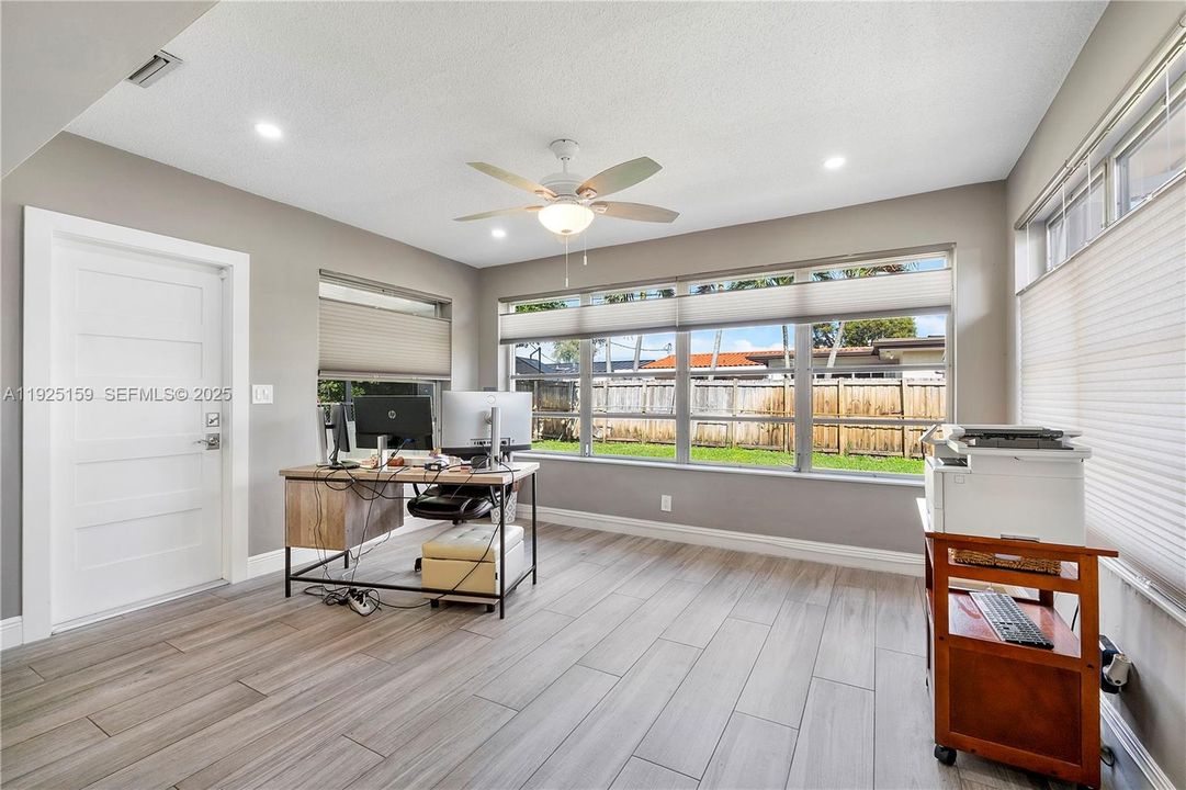 待售: $515,000 (2 贝兹, 2 浴室, 0 平方英尺)