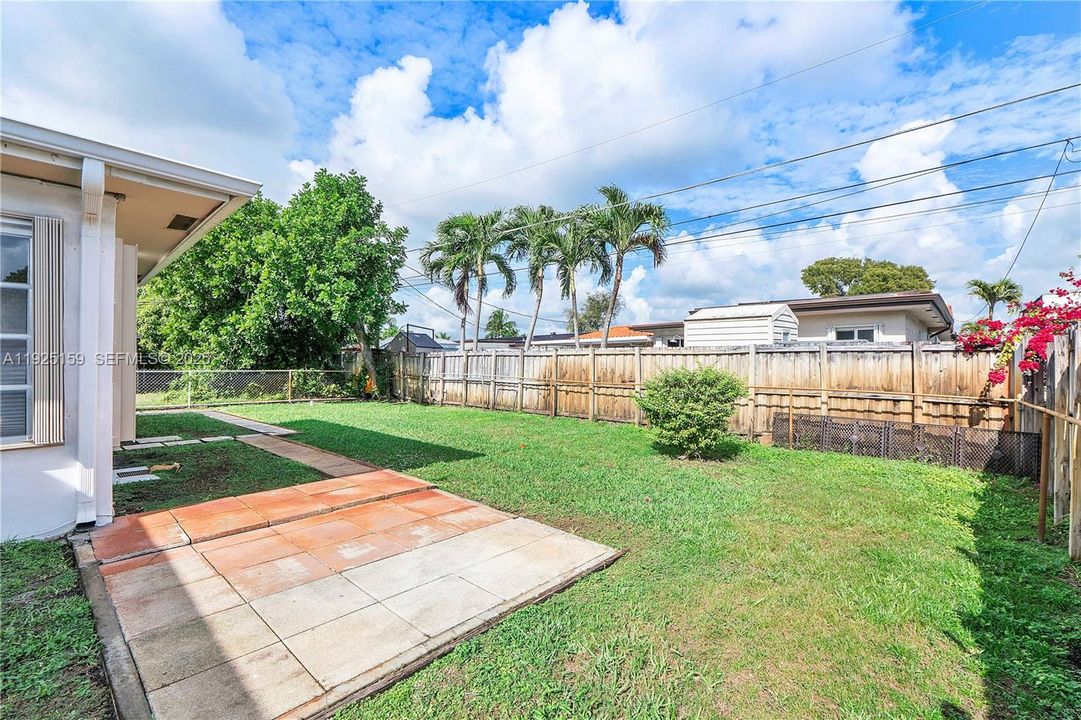 待售: $515,000 (2 贝兹, 2 浴室, 0 平方英尺)