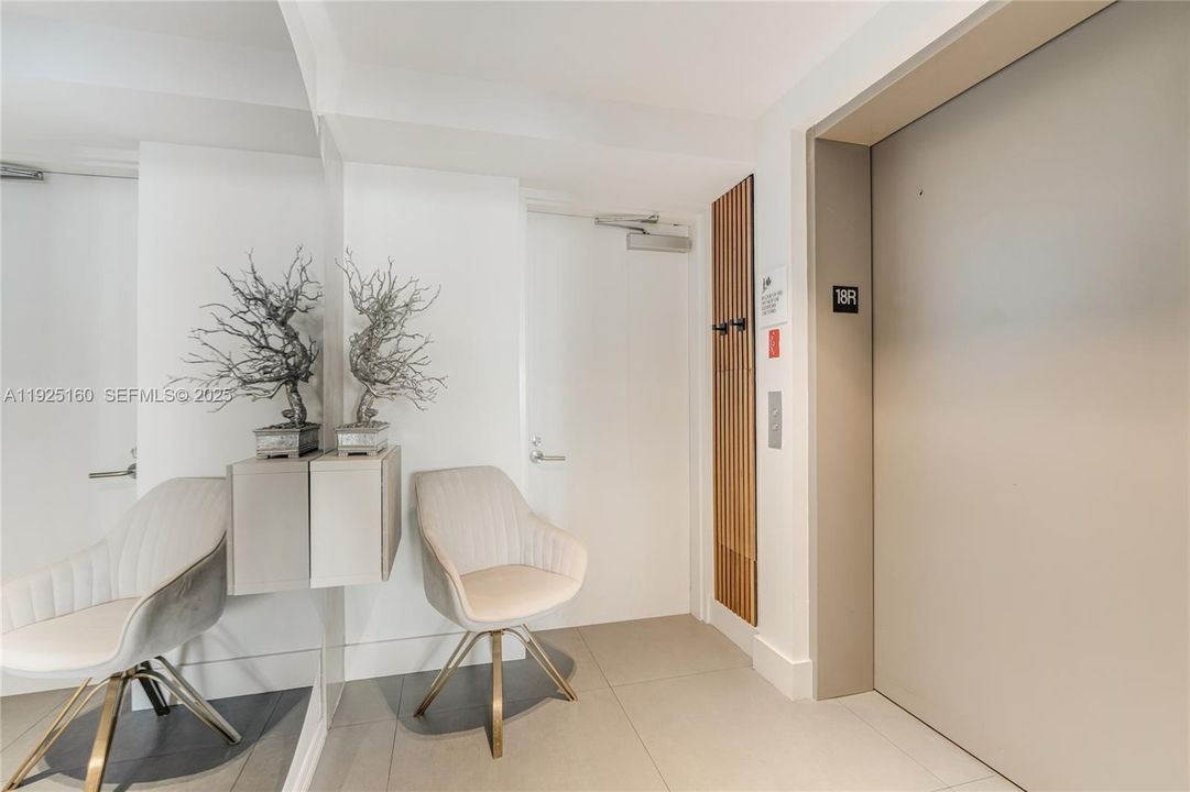 For Rent: $4,800 (2 beds, 2 baths, 1073 Square Feet)