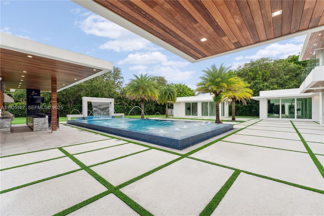 En Venta: $8,999,900 (8 camas, 10 baños, 10150 Pies cuadrados)