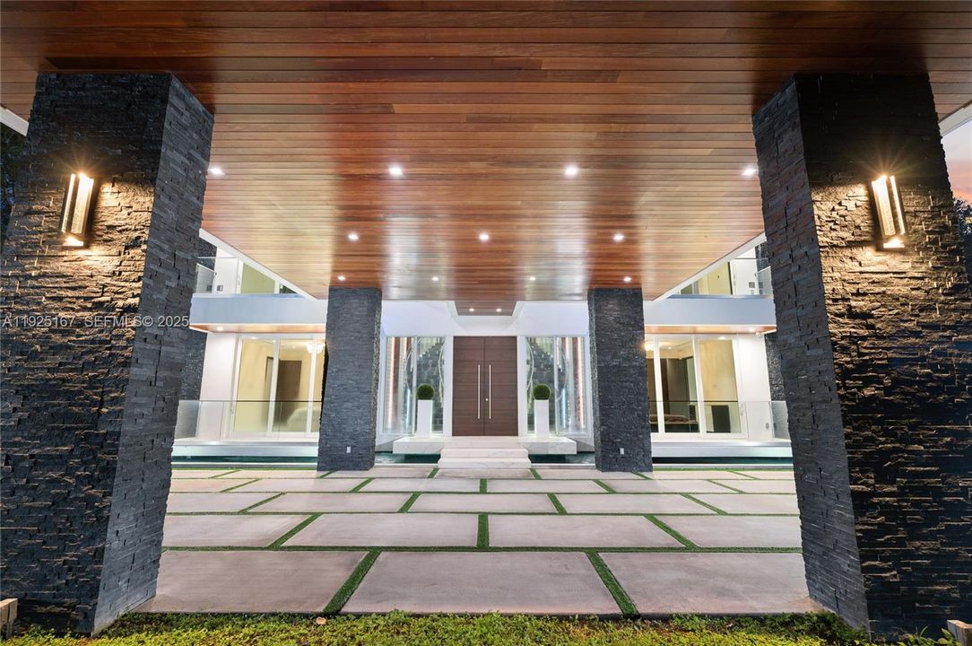 En Venta: $8,999,900 (8 camas, 10 baños, 10150 Pies cuadrados)