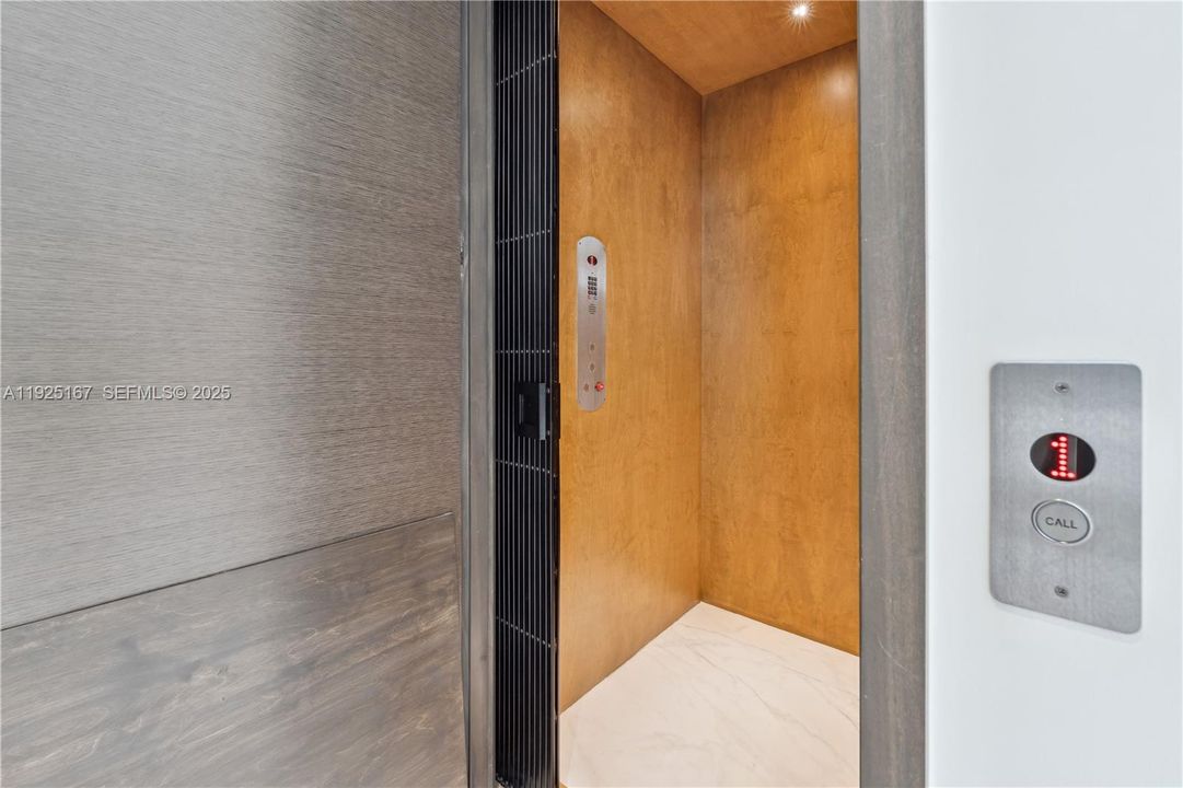 En Venta: $8,999,900 (8 camas, 10 baños, 10150 Pies cuadrados)