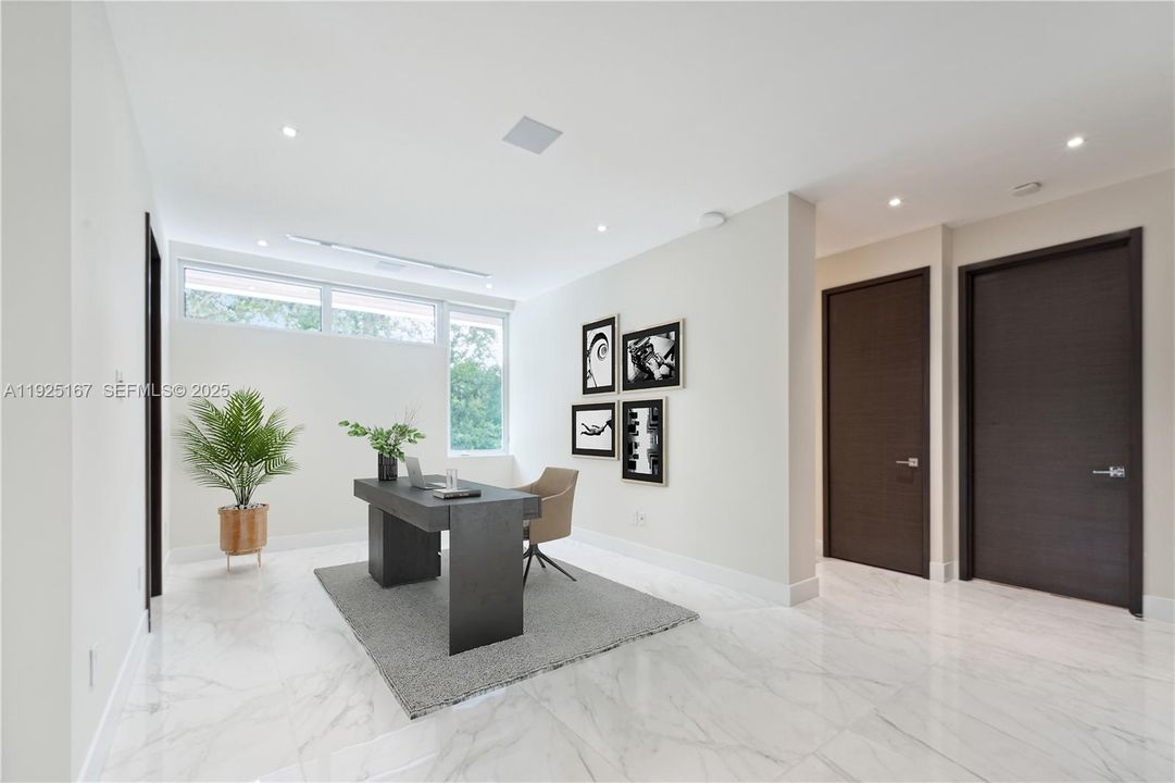 En Venta: $8,999,900 (8 camas, 10 baños, 10150 Pies cuadrados)