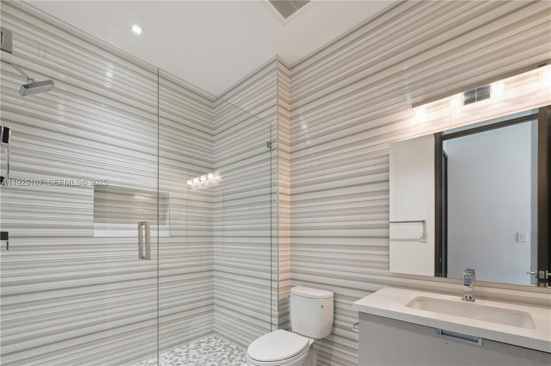 En Venta: $8,999,900 (8 camas, 10 baños, 10150 Pies cuadrados)