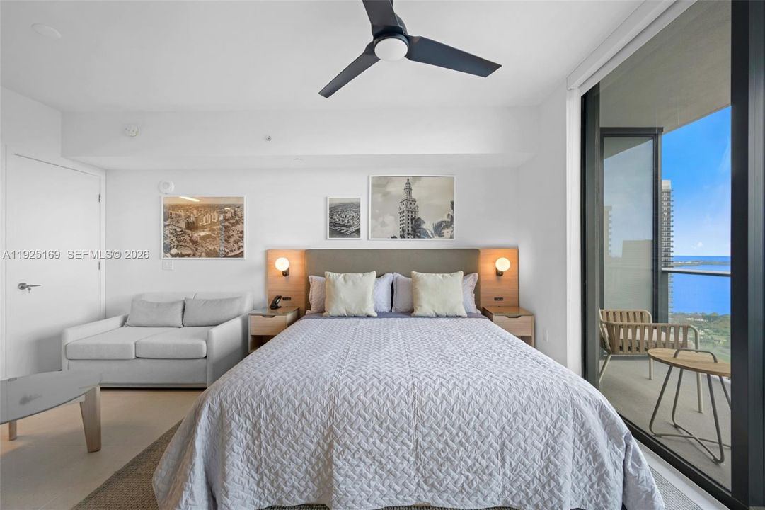 For Sale: $398,000 (0 beds, 1 baths, 367 Square Feet)