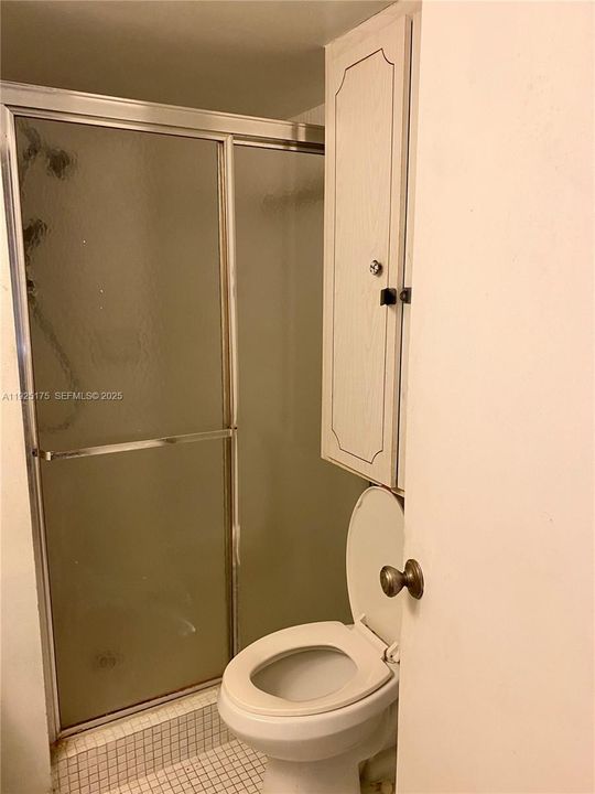 For Sale: $119,000 (2 beds, 2 baths, 850 Square Feet)