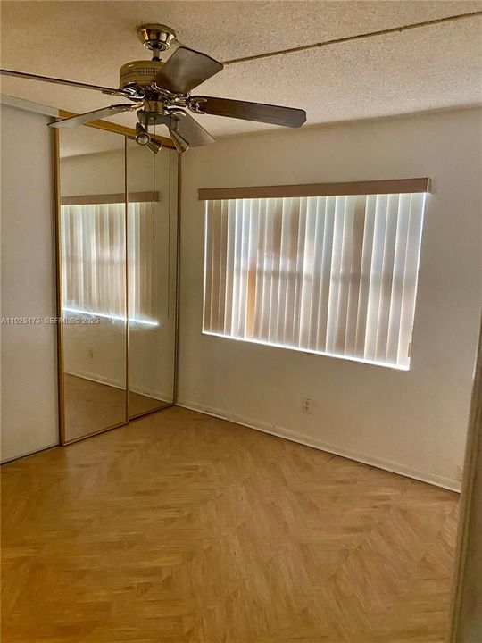 For Sale: $119,000 (2 beds, 2 baths, 850 Square Feet)