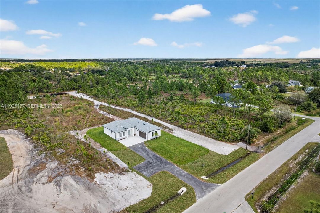 For Sale: $539,000 (3 beds, 2 baths, 1519 Square Feet)