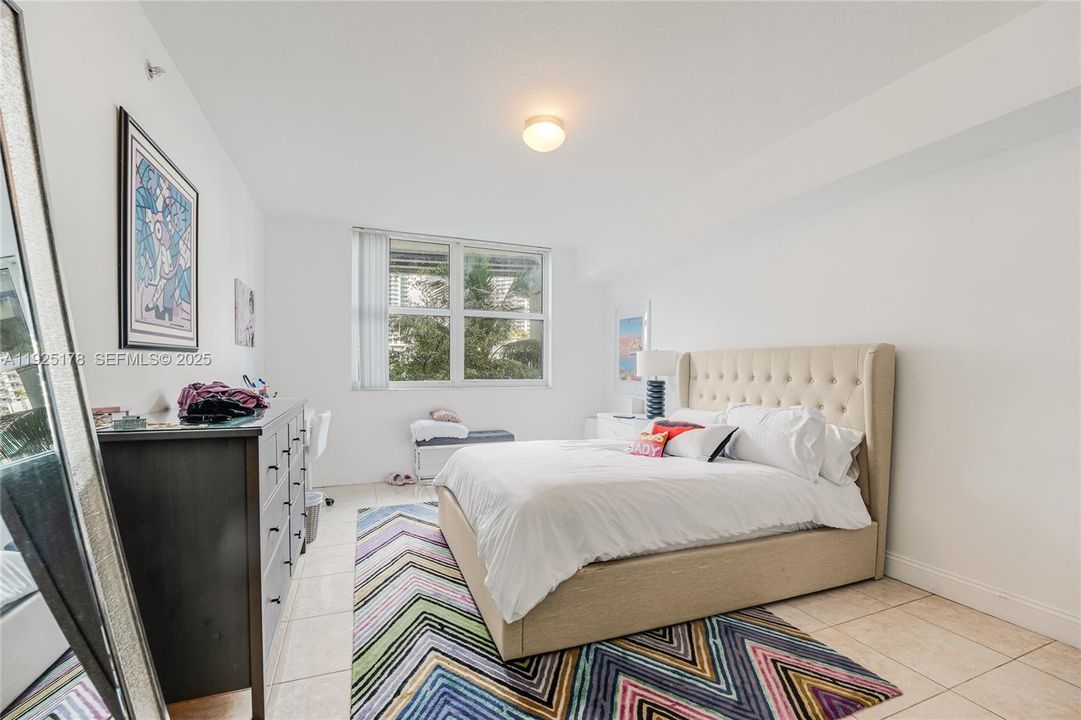 В аренду: $2,900 (1 спален, 1 ванн, 775 Квадратных фут)