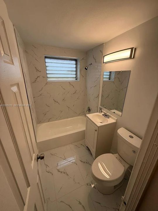 For Rent: $1,750 (1 beds, 1 baths, 750 Square Feet)