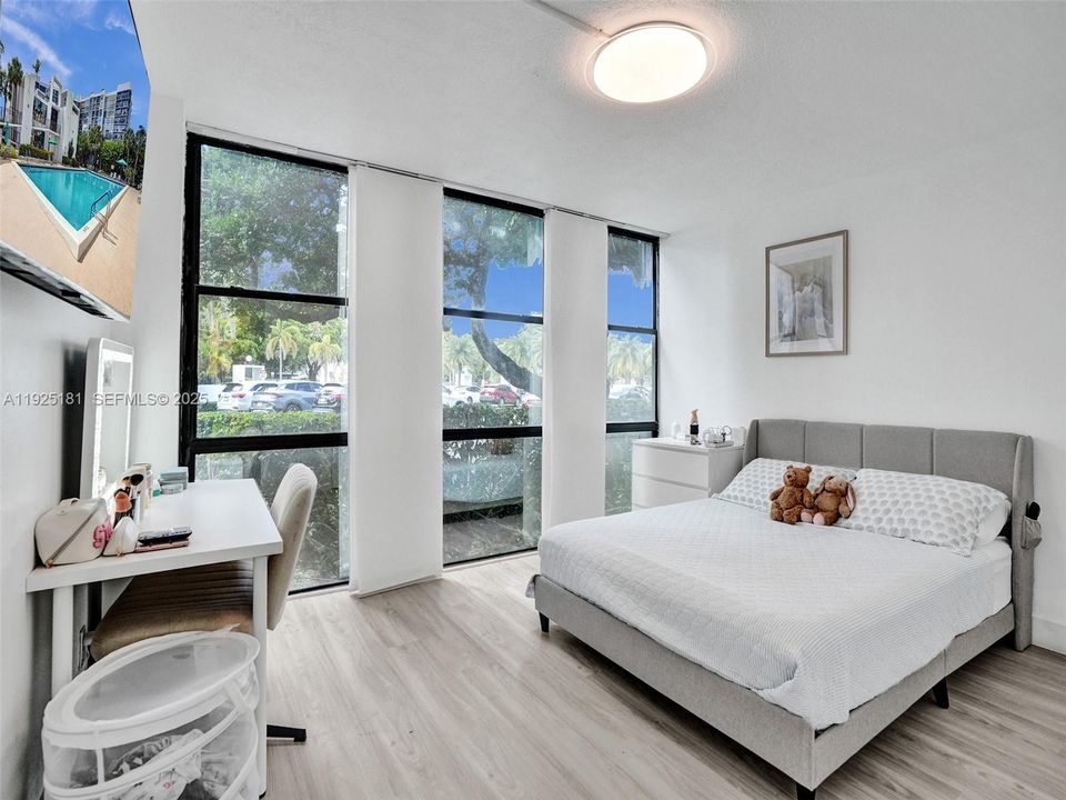 For Sale: $359,900 (3 beds, 2 baths, 1430 Square Feet)