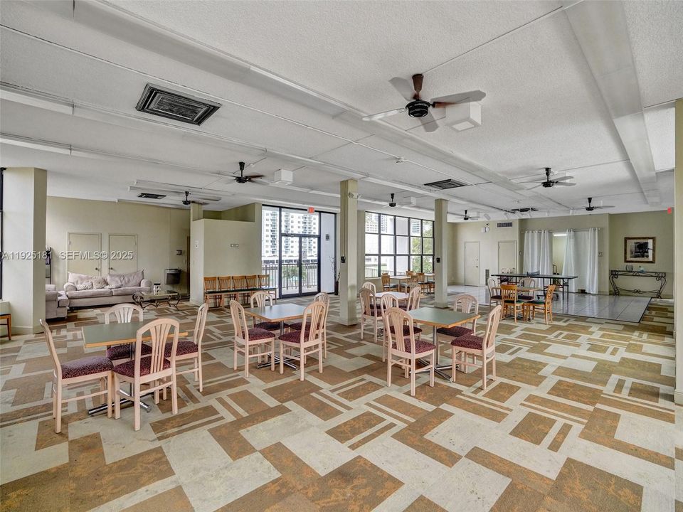 For Sale: $359,900 (3 beds, 2 baths, 1430 Square Feet)