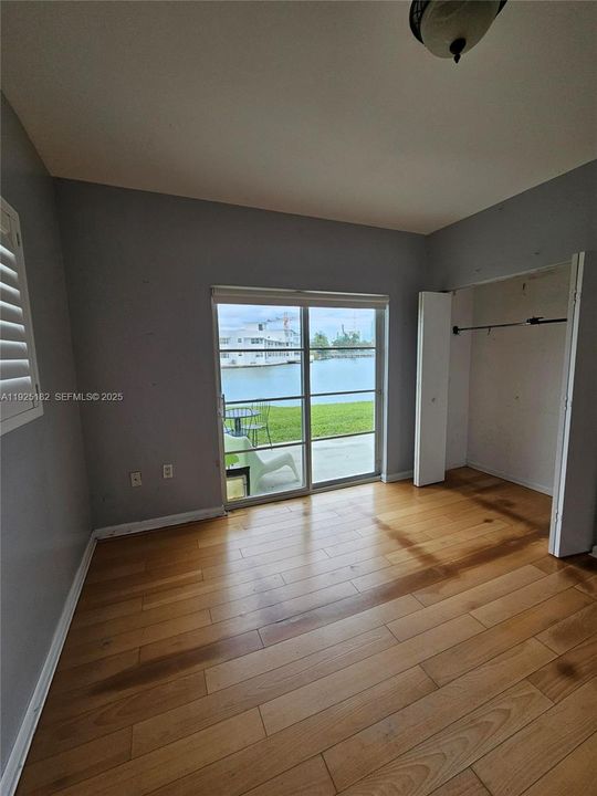 For Sale: $760,000 (2 beds, 2 baths, 823 Square Feet)